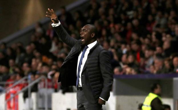 Seedorf, durante el partido del domingo en el Metropolitano./EFE