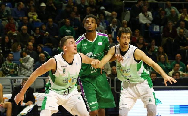 Brooks mejora de su lesión y jugará contra el Barcelona