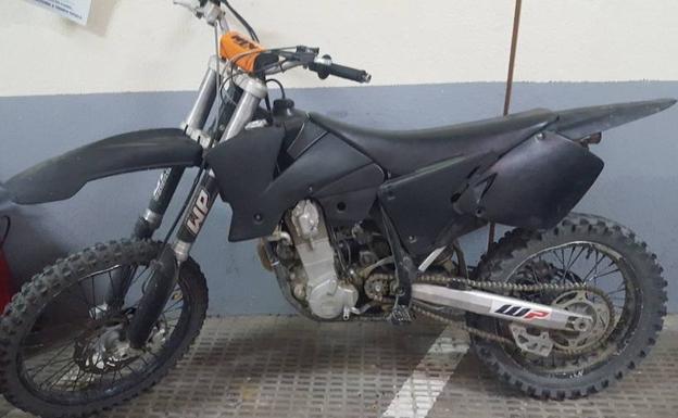 La motocicleta no tenía matrícula./SUR