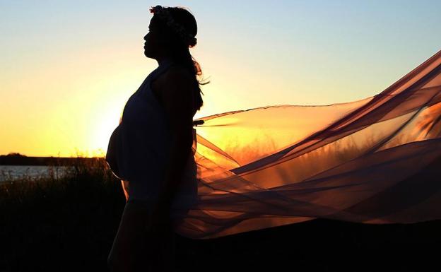 12 medidas para sobrevivir al calor durante el embarazo./