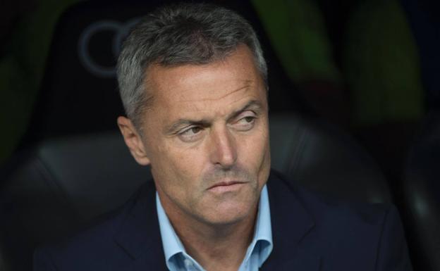 Fran Escribá, técnico del Villarreal./Afp