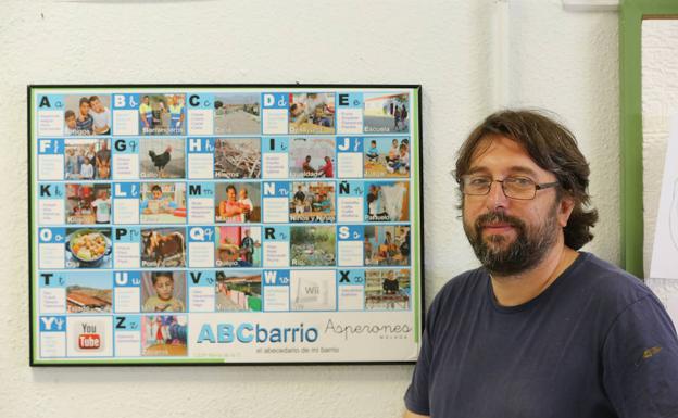 Iniciativas como este ‘ABCbarrio’ le han valido el premio al Mérito Educativo.