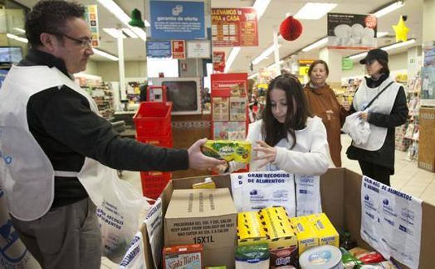 Campaña de la Gran Recogida de Bancosol del pasado año, en la que trabajaron 5.200 voluntarios en la provincia.