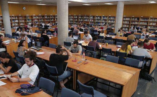 La General no cierra en toda la noche, y las de Teleco y Económicas abren de 9 a 3 de la madrugada.