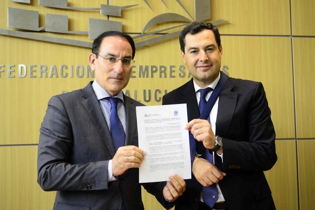 González de Lara y Moreno muestran la declaración conjunta. /CEA