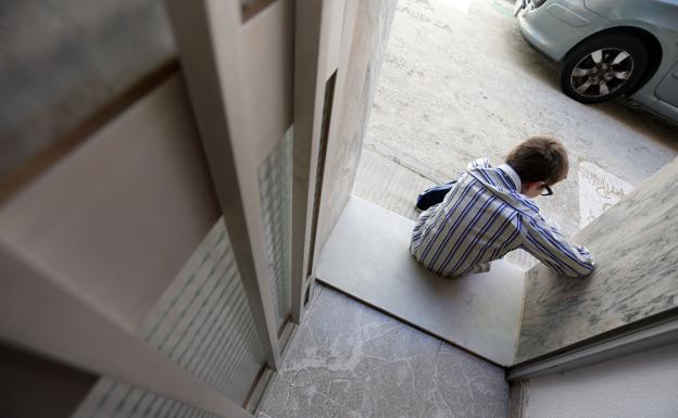 El niño acosado debe sentir todo el cariño y respaldo en casa.