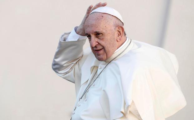 El papa Francisco (c) preside la audiencia general de los miércoles. /Giuseppe Lami (Efe)