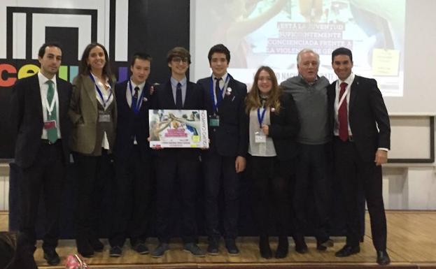 Equipo ganador del torneo, formado por estudiantes de Maristas Málaga/