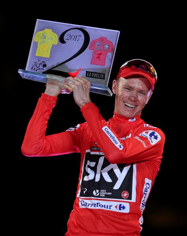 Chris Froome, en el podio final de la Vuelta 2017 que logró semanas después del Tour. :: reuters/