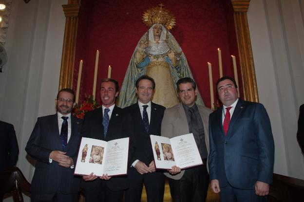 Un momento del acto celebrado anoche. :: eduardo nieto/
