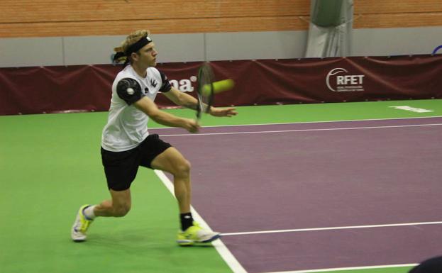 Davidovich, ayer en el duelo ante Guillermo García López. /J. I. Cejudo