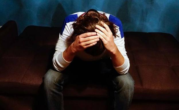 Arrestan a dos adolescentes de Estepona acusados de acosar a un compañero de instituto durante un año