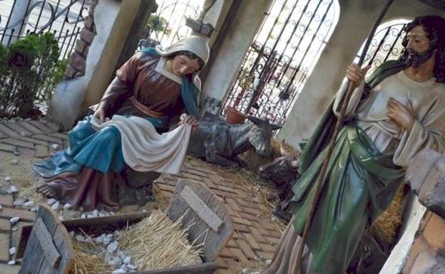 El belén sin la talla del niño Jesús/LA VOZ