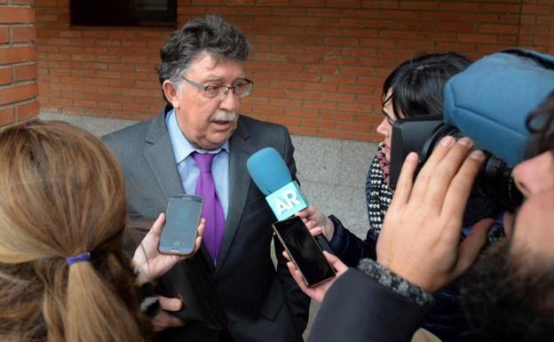 José Ángel Álvarez, letrado de uno de los investigados./Paco Santamaría (Efe)