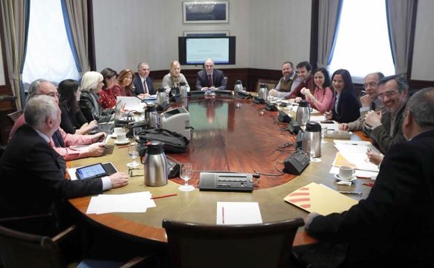 Reunión del pacto educativo antes del abandono del PSOE y ERC. /Efe