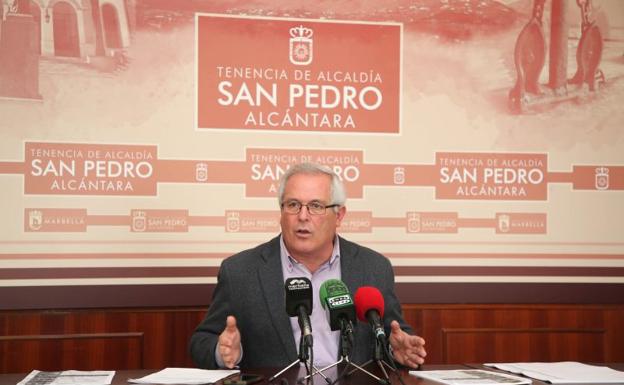 Rafael Piña, en la Tenencia de Alcaldía de San Pedro./SUR