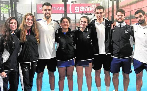 El equipo de pádel de la Universidad de Málaga compitió la semana pasada en Sevilla. /Crónica