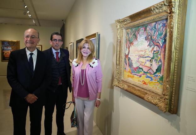 Estreno. Francisco de la Torre, Sergio Corral y Carmen Thyssen, ayer en la presentación de la muestra./Salvador Salas