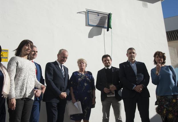 Un momento del acto de ayer en la plaza de la Judería. :: f. silva/