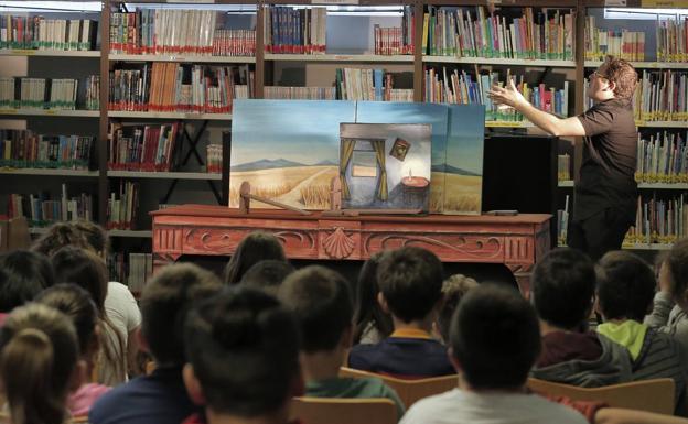 Durante el año pasado, la Biblioteca Provincial apenas organizó doce cuentacuentos./Ñito Salas
