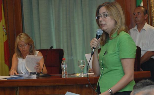 La exportavoz socialista Susana Radío, que declarará como testigo, en una imagen del pleno de 2009/Josele-Lanza -