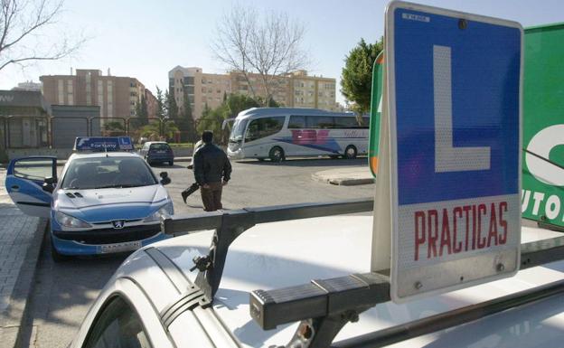 Las autoescuelas, lastradas por los efectos de la huelga de examinadores en Málaga