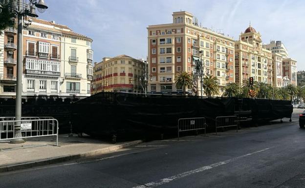 Las tribunas levantadas este año para instalar sillas son motivo de queja de algunos ciudadanos./