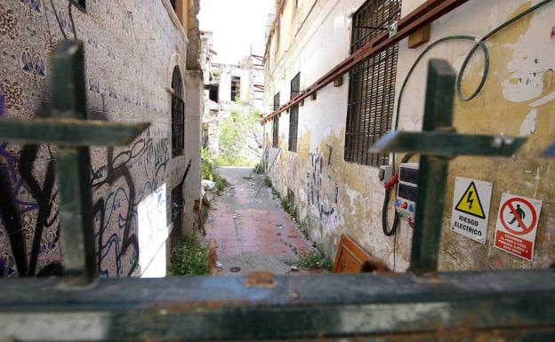 La Junta asegura que "en pocos días" resolverá un trámite pendiente desde hace dos años para desbloquear 70 solares del Centro de Málaga