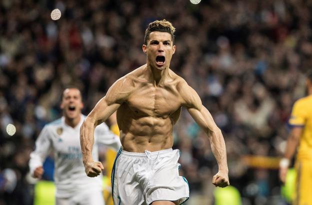 Cristiano Ronaldo celebra el gol ante la Juventus que supuso la clasificación del Real Madrid a las semifinales de la Liga de Campeones. :: efe/