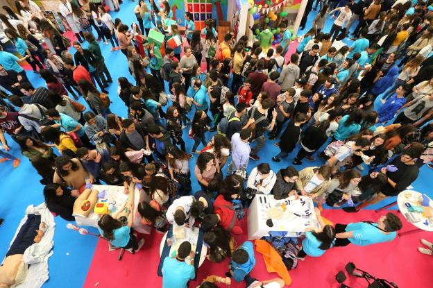 Los organizadores esperan que más de 18.000 jóvenes acudan a Destino UMA para acercarse a su oferta de estudios./Fernando González