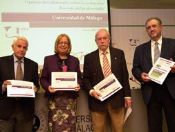 Los universitarios dan un notable a los profesores