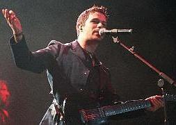 Alejandro Sanz, en su concierto de 1996 en La Malagueta. / Carlos Moret/