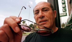 GÉNERO NEGRO. El escritor malagueño Juan Madrid acaba de presentar su última novela. / ALBERTO MORANTE. EFE/