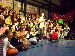 EMOCIÓN. Hubo conexiones en directo con el pabellón Sierra Almijara, donde se colocó una pantalla./