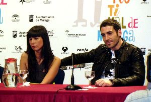 EQUIPO. Mehn Wai y Miguel Ángel Silvestre, en Málaga. / A. DE LOS RÍOS/