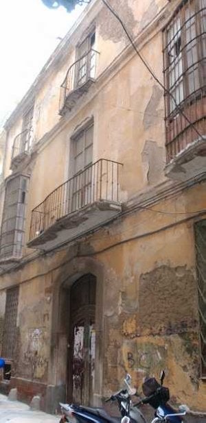 Fachada del palacio, en el número 15 de Beatas. ::
SALVADOR SALAS/