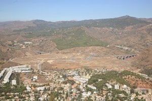 El Ayuntamiento ha hecho un inventario de los núcleos de casas en suelo no urbanizable. ::
OMAU/
