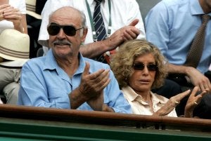 El actor Sean Connery su mujer han sido citados a declarar como imputados el próximo día 15 en los juzgados de Marbella. :: SUR/
