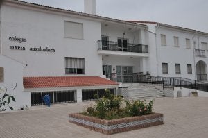 Colegio en el que tuvo lugar la fiesta de fin de curso.
::
JOSELE-LANZA/