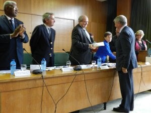 Cibantos recoge el premio. ::
SUR/