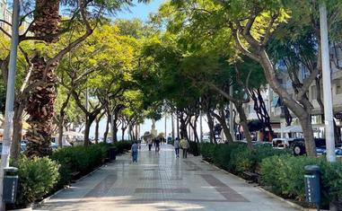 Punto de calle Tomás de Echeverría en el que comenzó la concentración./F. T.