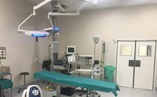 Imagen de uno de los quirófanos del Hospital Civil de Málaga./SUR