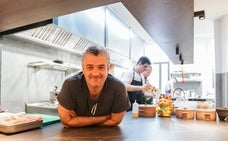 Dani Carnero, en la barra de Kaleja./