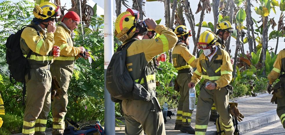 Los bomberos, sobre el incendio de Sierra Bermeja: «Es como una ola que se te viene encima» - Vimarsana News