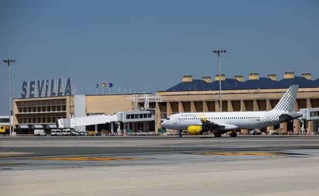 Vuelo Málaga-Nueva York provoca ampollas en Sevilla