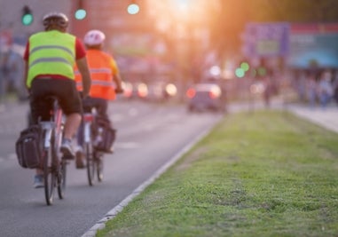 La DGT organiza un curso para enseñar a montar en bicicleta