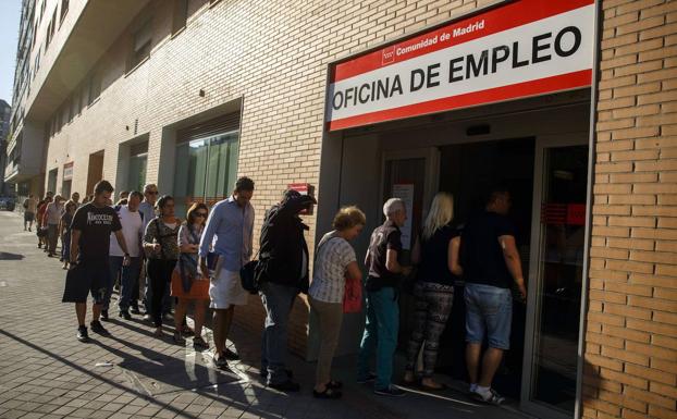 España creará 471.000 puestos de trabajo en 2022 pese a la crisis de Ucrania