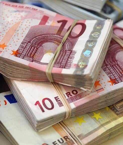 Fotos De Fajos De Billetes De Euros